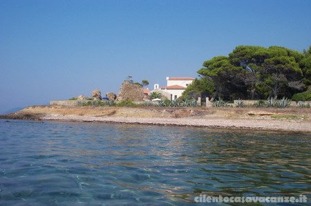 Punta Licosa mare